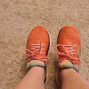 Saucony Women's Orange and Green Athletic Shoes Size 6.5